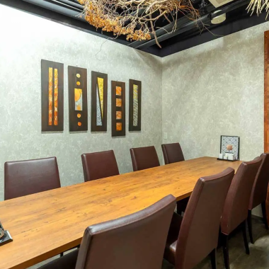 [Private room]《BOX seating for 6 to 8 people》This is the most popular seat for banquets.Private room seats that can accommodate up to 8 people ☆ You can make friends at various banquets with a seating arrangement that allows you to have fun!
