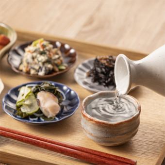 【仅限座位】您可以悠闲地享用美食和饮品。