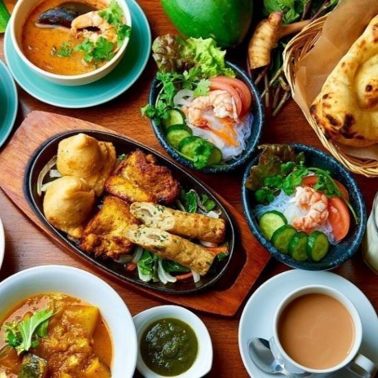 一位在德國著名餐廳工作的印度廚師將其改編為日本。享受精緻的印度美食。