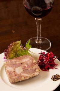 きのこフェア！（小皿前菜）ポルチーニ香るお肉のテリーヌ