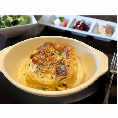 Small stone oven dish "Homemade lasagna"