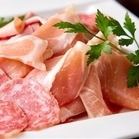 ハムの盛り合わせ