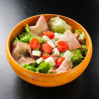 生ハムとクリームチーズのサラダ