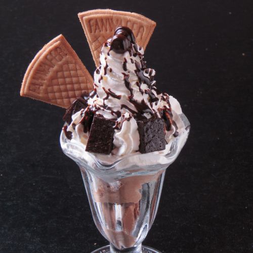 チョコレートパフェ