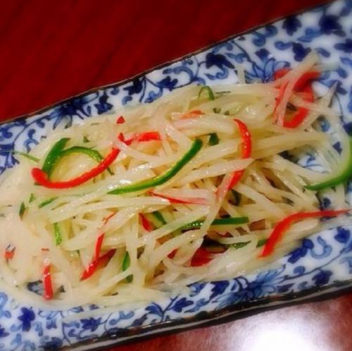 ジャガイモの千切の冷菜/涼拌土豆絲