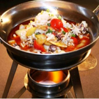 イカの湖南味小鍋/烏賊干鍋