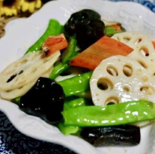 蓮根とサヤエンドウ炒め/荷塘小炒