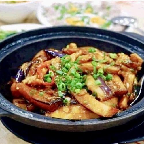 ピリ辛茄子の土鍋/魚香茄子保