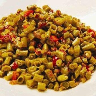 長豆の漬物と挽肉の炒め/肉末酸訌豆