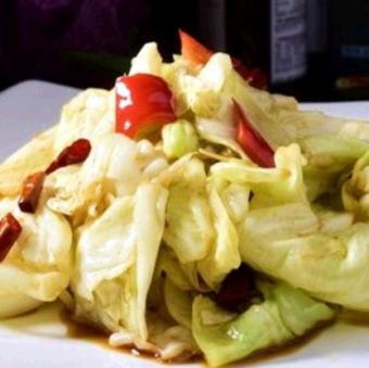 キャベツの黒酢炒め/手撕包菜