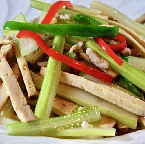 押し豆腐と野菜の炒め/香干炒西芹