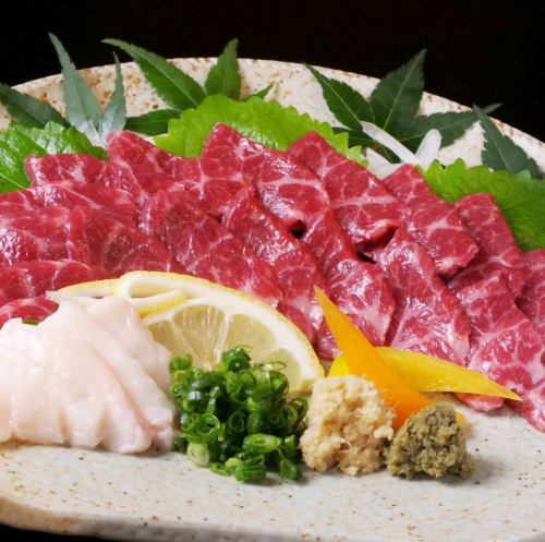 Delivered directly from Kumamoto!! Premium horsemeat sashimi