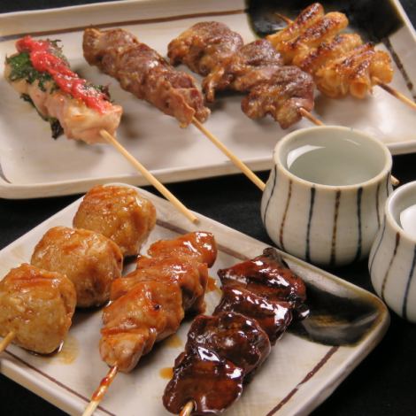 The carefully prepared yakitori skewers are reasonably priced at 120 JPY (incl. tax) each!