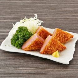 Thickly sliced ham cutlet made in store