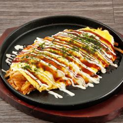 Soft and fluffy half-boiled omelette with soba rice