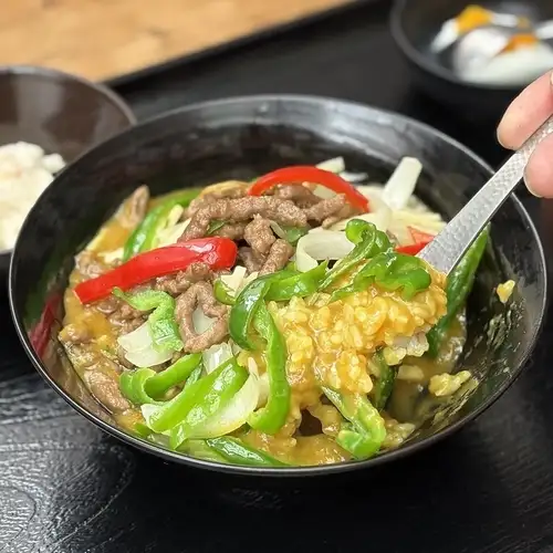 牛肉とピーマンの自家製カレー