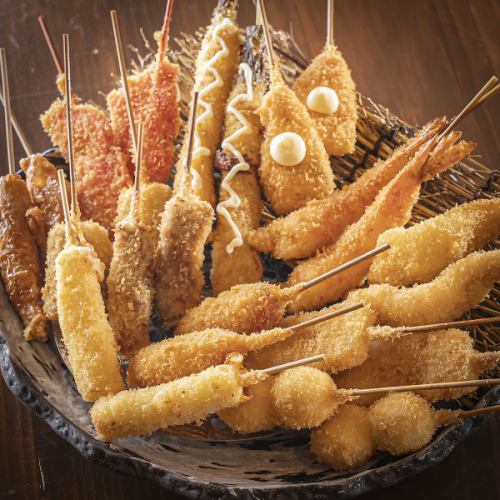 【こだわりの衣！軽やかな食感がたまらない】串カツ