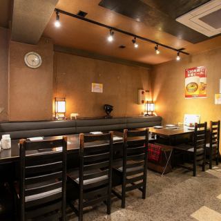 On the 1st floor, there are 3 digging seats for 6 people and 2 seats for 4 people.It is a space where you can enjoy yourself in a cozy atmosphere.Yoyogi / Minami Shinjuku / Shinjuku / Yakiniku / Hormone / Banquet / Year-end party / New Year party / Anniversary / Lunch / Course
