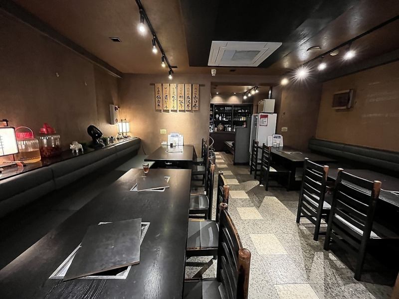 On the first floor, there are 3 tables for 6 people and 2 tables for 4 people.Online reservations can be made for both the B1 floor and 1F floor.It is a space where you can enjoy yourselves in a homely atmosphere.Yoyogi/Minami-Shinjuku/Shinjuku/Yakiniku/Hormone/Banquet/Year-end party/New Year's party/Anniversary/Lunch/Course