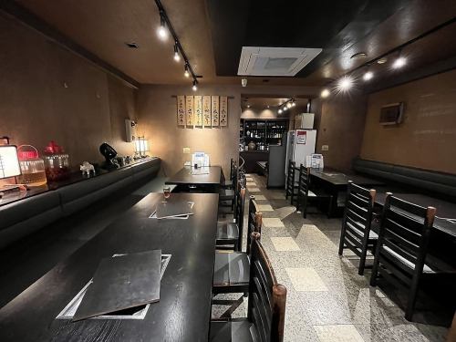 <p>On the first floor, there are 3 tables for 6 people and 2 tables for 4 people.Online reservations can be made for both the B1 floor and 1F floor.It is a space where you can enjoy yourselves in a homely atmosphere.Yoyogi/Minami-Shinjuku/Shinjuku/Yakiniku/Hormone/Banquet/Year-end party/New Year&#39;s party/Anniversary/Lunch/Course</p>