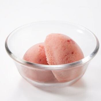 잘 익은 딸기 셔벗