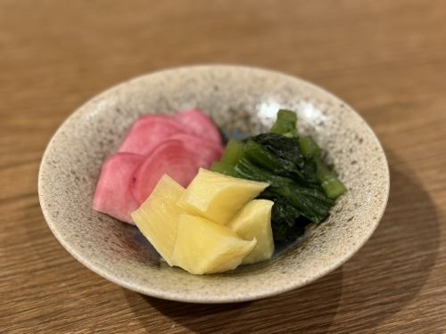 天満の漬物盛り合わせ