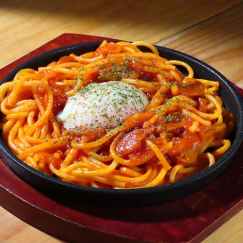 温玉鉄板ナポリタン