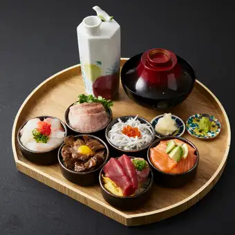 【完全予約制】ご褒美ランチ★肉と魚 おちょこ丼  6種セット