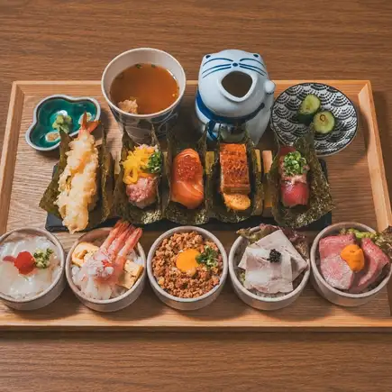 【完全予約制】ご褒美ランチ★おちょこ丼 & 手巻き 10種セット