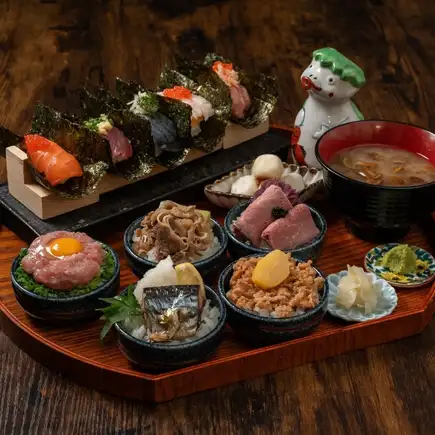 [Reservations Required] Autumn Limited Lunch ♪ 10 kinds of autumn hand-rolled sushi & small rice bowls