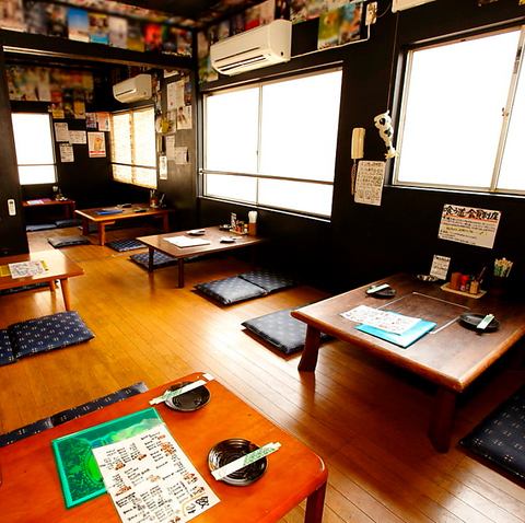 The tatami room on the second floor can accommodate up to 40 people! We can accommodate private reservations.