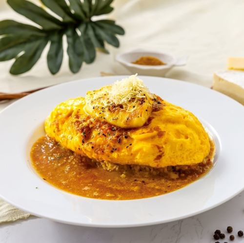 カマンベールチーズのカレーオムドリア