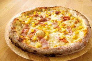 Bambino (bacon corn mayo) pizza