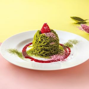 苺と抹茶のモンブラン