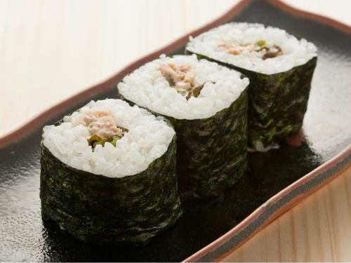 One tuna salad roll