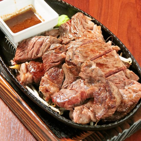 ガツン！と肉を喰らうなら大人気の「ビッグステーキ」☆