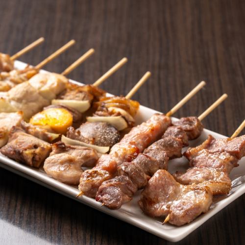 【美唄生まれの逸品串】炭火でじっくり焼き上げる『もつ串』 165円(税込)