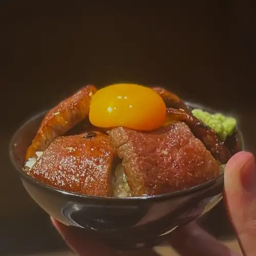 焼肉の常識を覆す、一皿を。