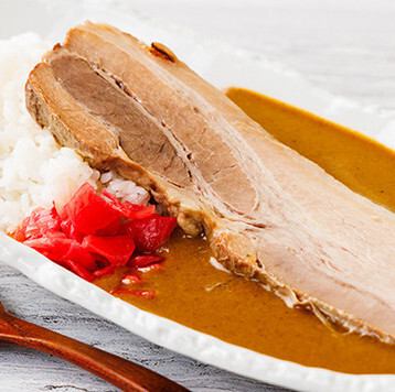ランチは多種多様なメニューをご用意◎