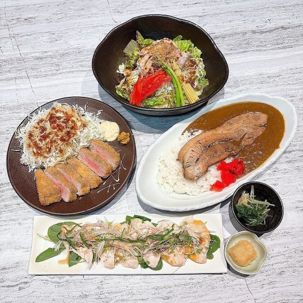 ランチ各種ご用意◎