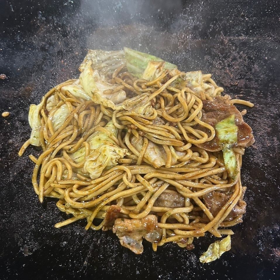リング焼き、豚そばなど鉄板焼きメニューがおすすめ♪
