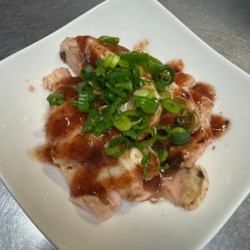 蒸し鶏梅肉和え