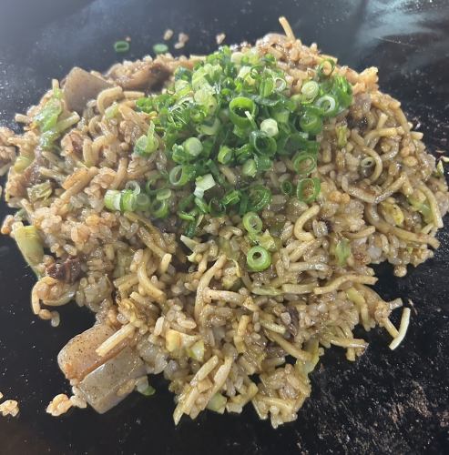 特盛すじそばめし