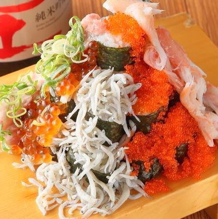 All-you-can-eat and drink for 4,000 JPY! All-you-can-eat fresh sashimi and other dishes!