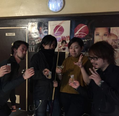 ビリヤード、ダーツを貸切しながら楽しめます！