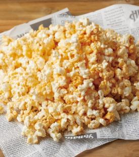 Freshly made popcorn (cheese flavor)