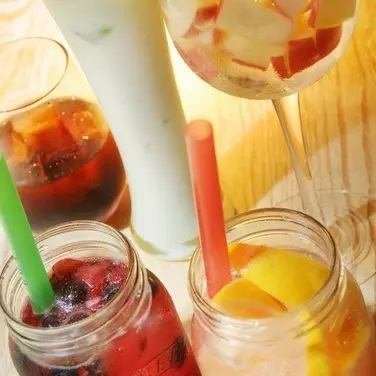 We recommend fruit cocktails that are very popular among women★