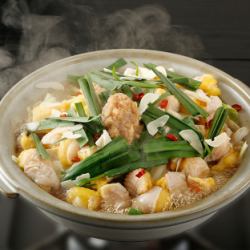 The legendary golden chicken hotpot