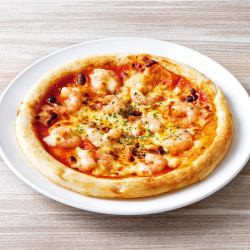 Delicious spicy shrimp chili pizza for adults
