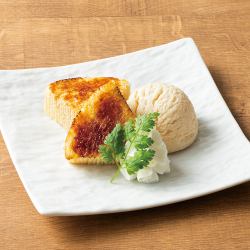 Baumkuchen brulee with vanilla ice cream